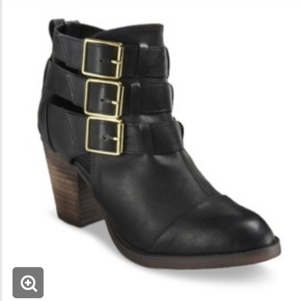 Ankle boots, black synthetic leather.